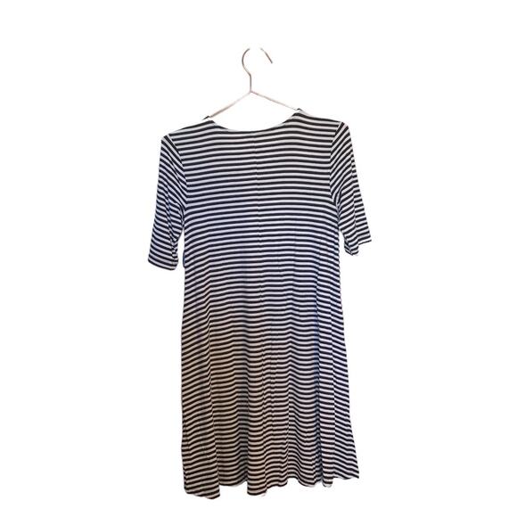 Old Navy Black White Striped swing Dress Short Sleeve Stretch XS new with tag - Picture 2 of 6